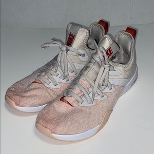 Nike Elite TR Pink, Gray and Beige Trainers.